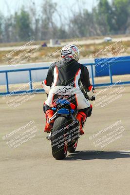 media/Sep-20-2025-TrackDaz (Sat) [[27f0cde673]]/Around the Pits/